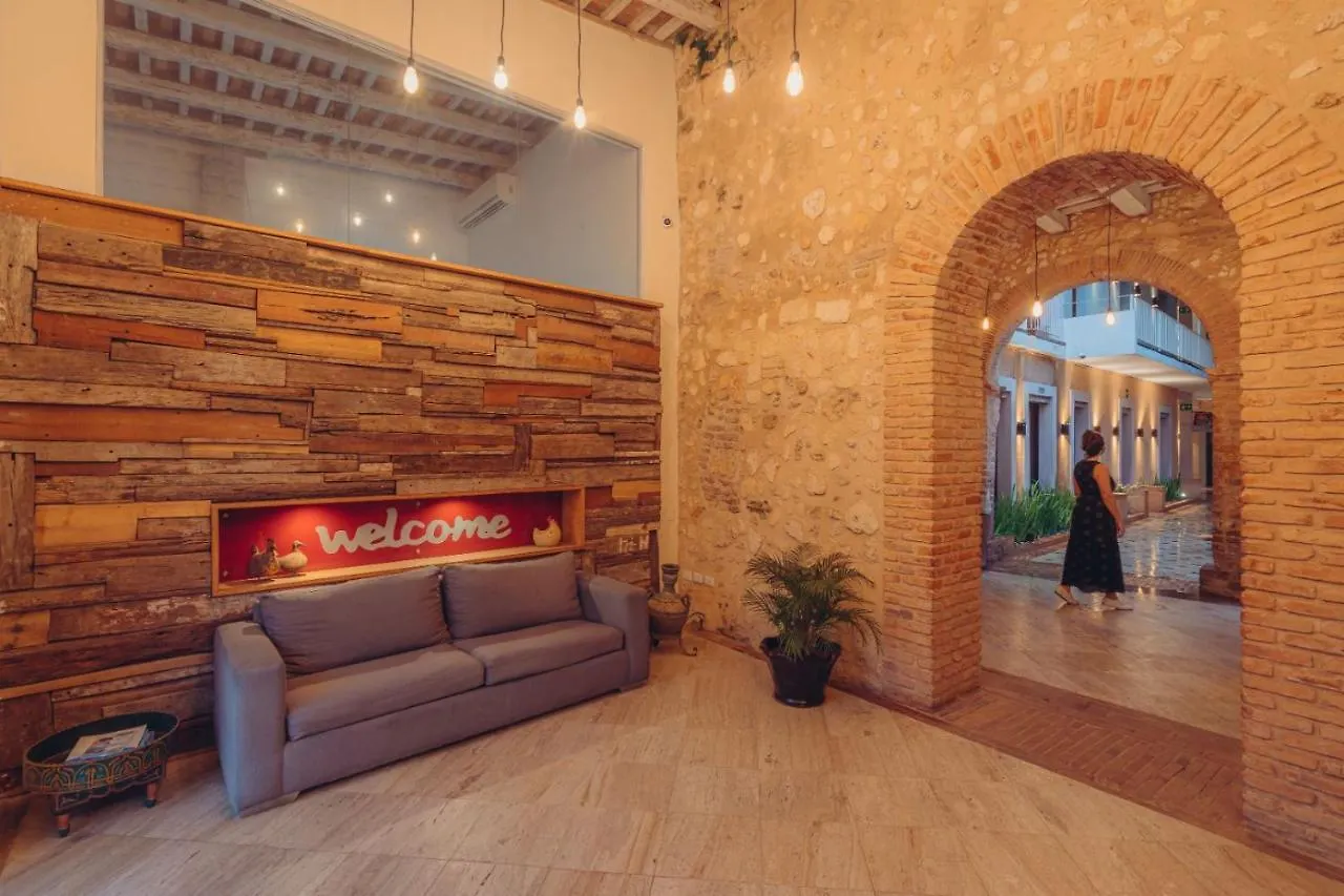 Luca Hotel سانتو دومينجو 4*,