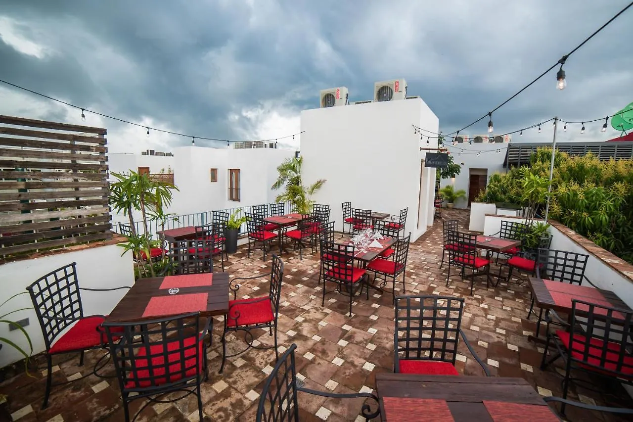 Luca Hotel Santo Domingo